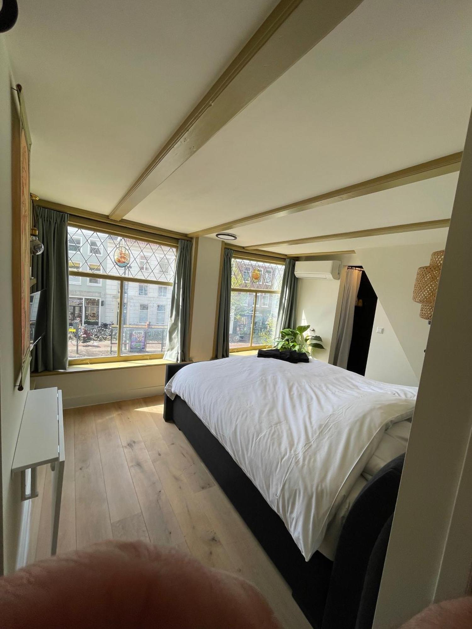The Hazel House Bed & Breakfast Haarlem Bagian luar foto