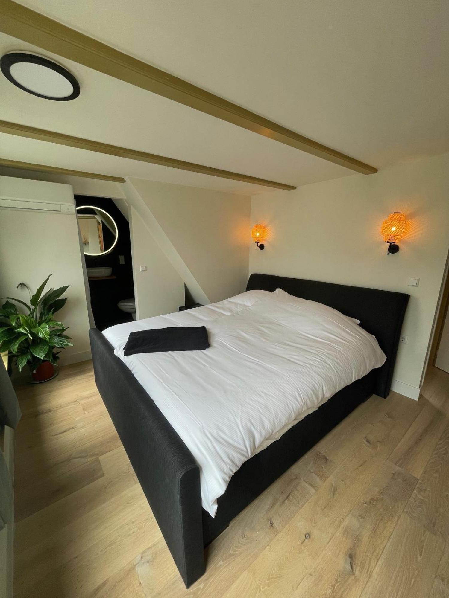 The Hazel House Bed & Breakfast Haarlem Bagian luar foto