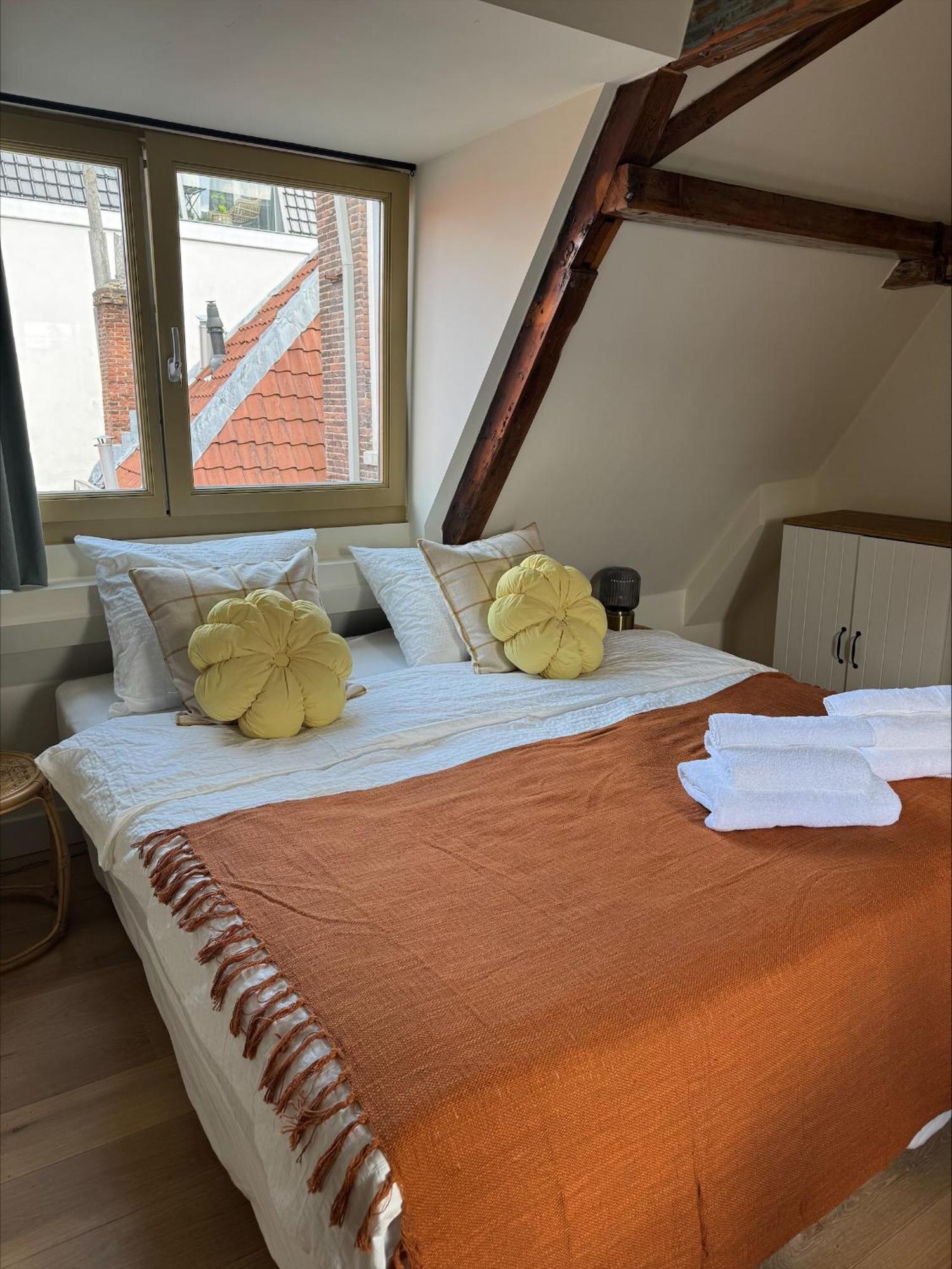 The Hazel House Bed & Breakfast Haarlem Bagian luar foto