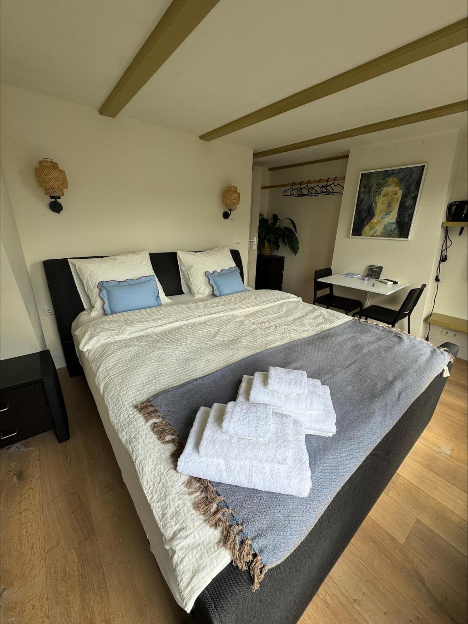 The Hazel House Bed & Breakfast Haarlem Bagian luar foto