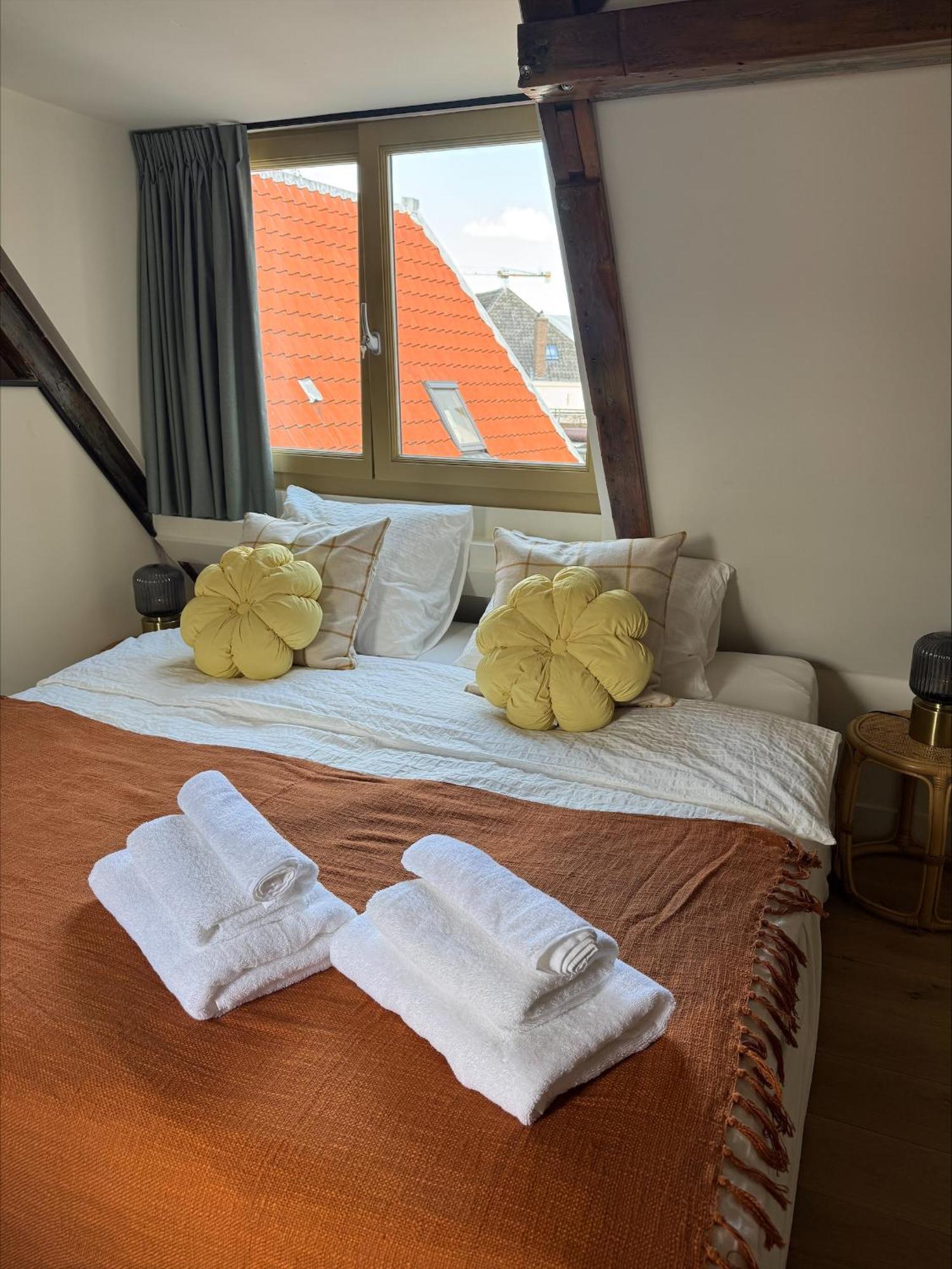 The Hazel House Bed & Breakfast Haarlem Bagian luar foto