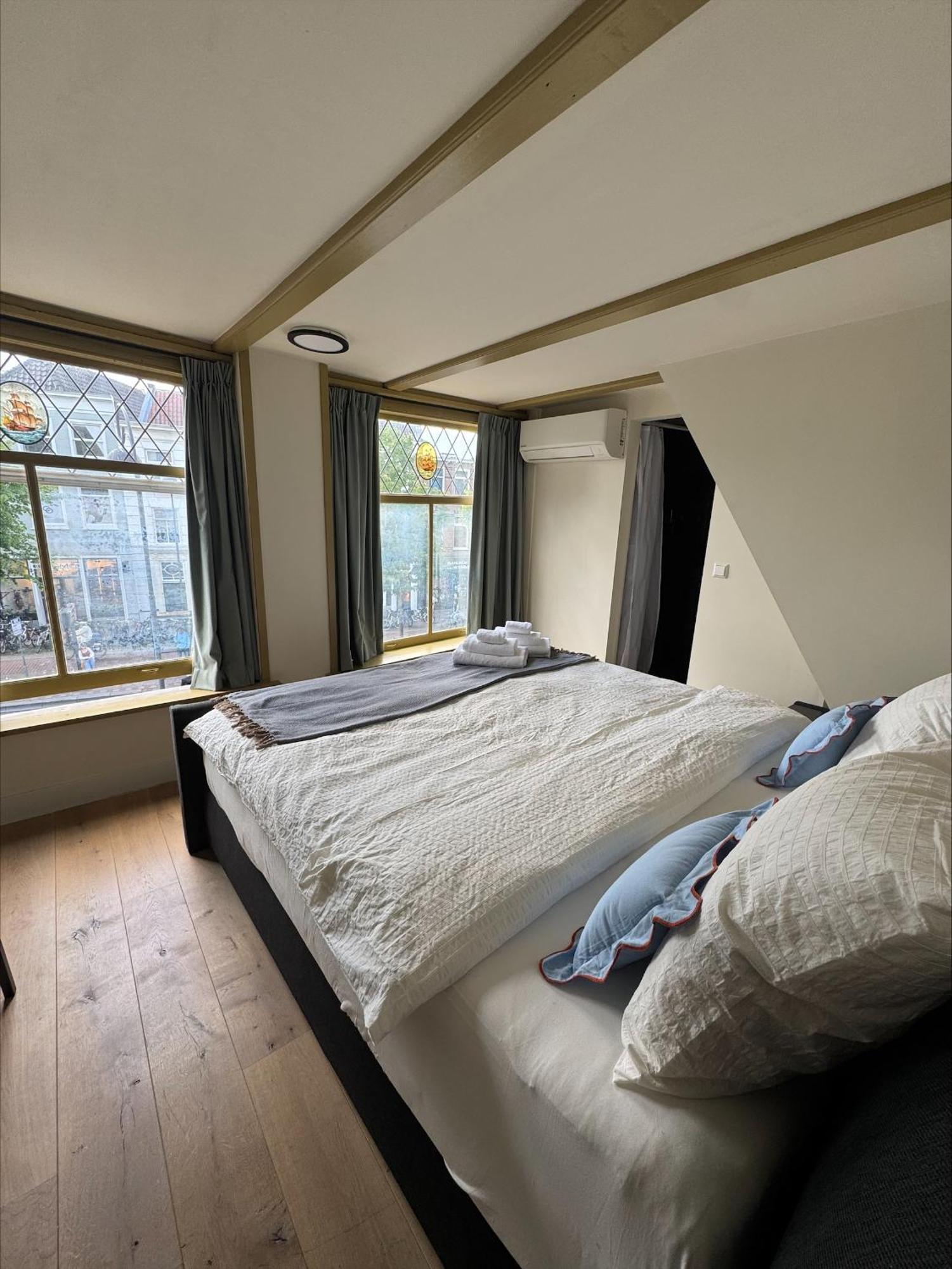 The Hazel House Bed & Breakfast Haarlem Bagian luar foto