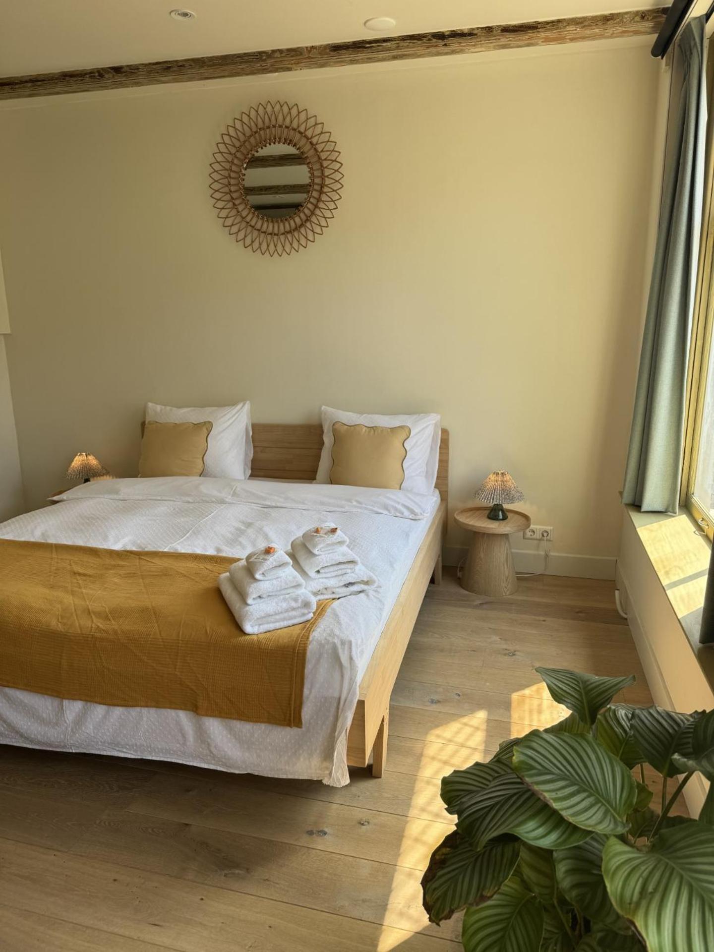 The Hazel House Bed & Breakfast Haarlem Bagian luar foto